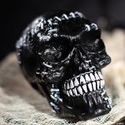 5-1-2-x-7-1-2-creepy-black-skull-plastic-halloween-decoration