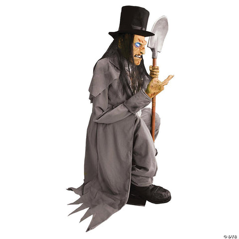 Crouching Grave Digger Animated Prop | Horror-Shop.com