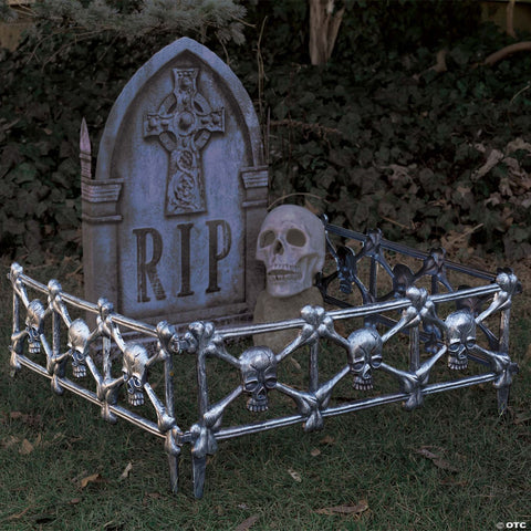 Skull Graveyard Fence Halloween Decoration