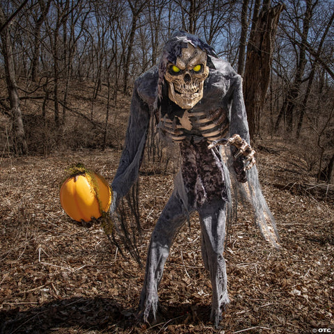 Prowling Jack  Animated Prop 7 Ft