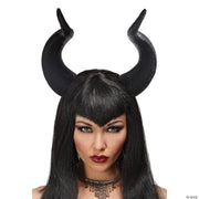 queen-ficent-horns